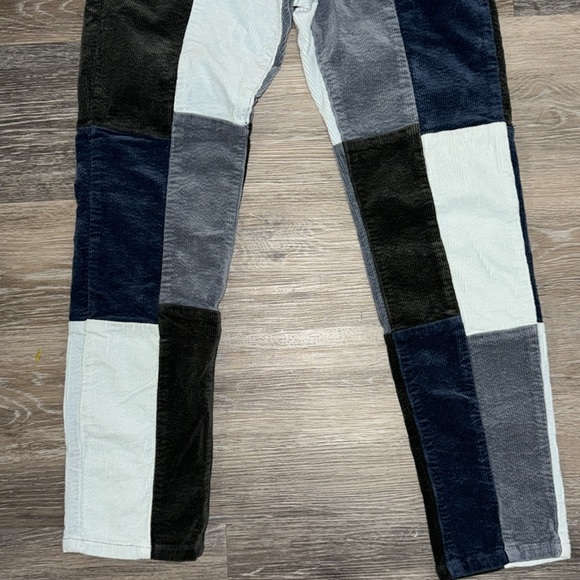 SOLD ON E - Picture 3 of 8